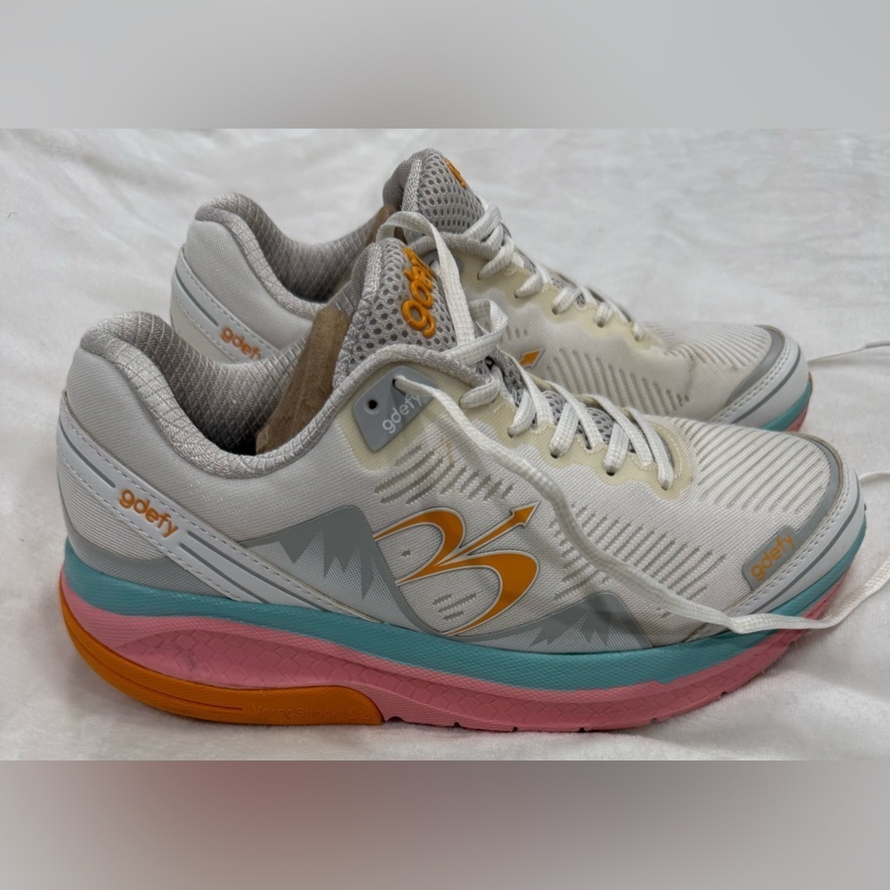 Oesh White and Orange Women's Athletic Shoes